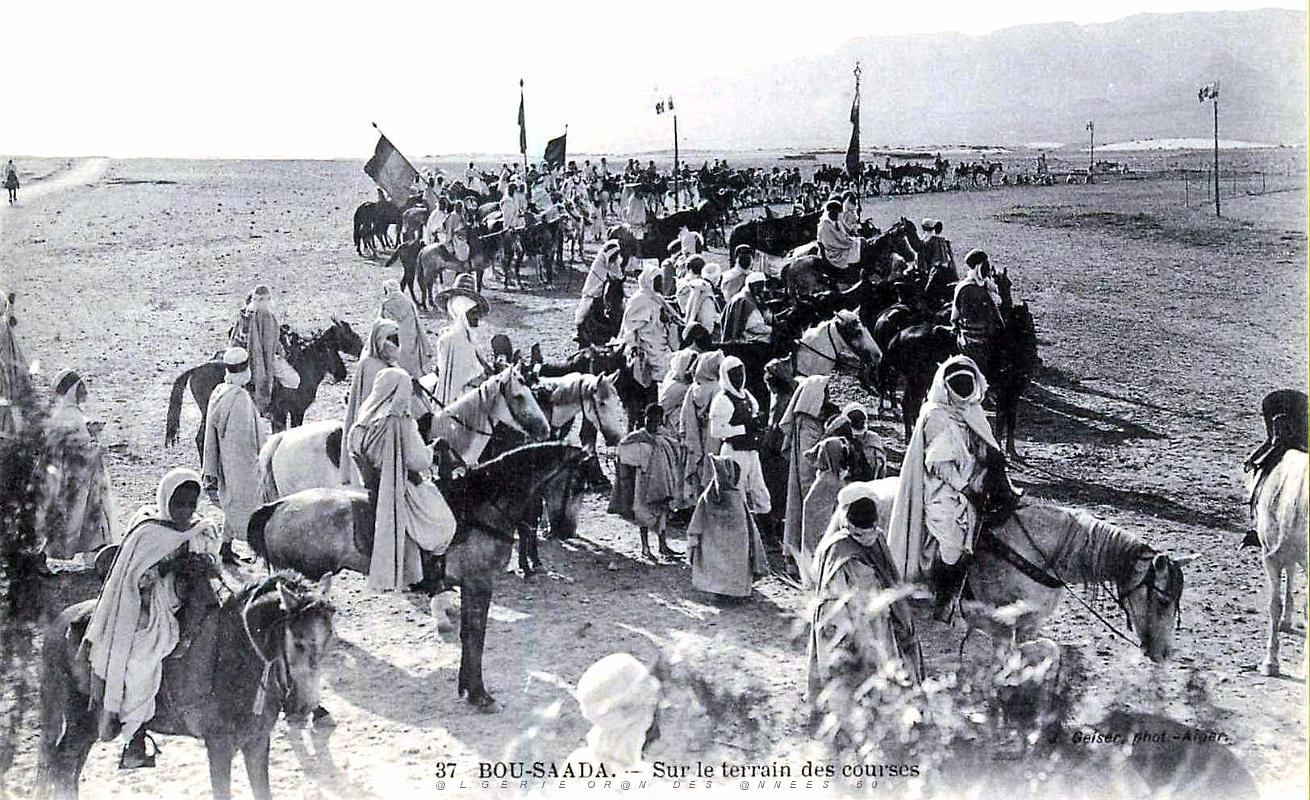 135- Bou-Saada - Sur le terrain des courses.jpg